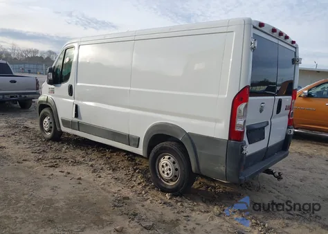 2015 Ram Promaster 1500 Low Roof z USA, uszkodzony, nr VIN 3C6TRVAG5FE503686